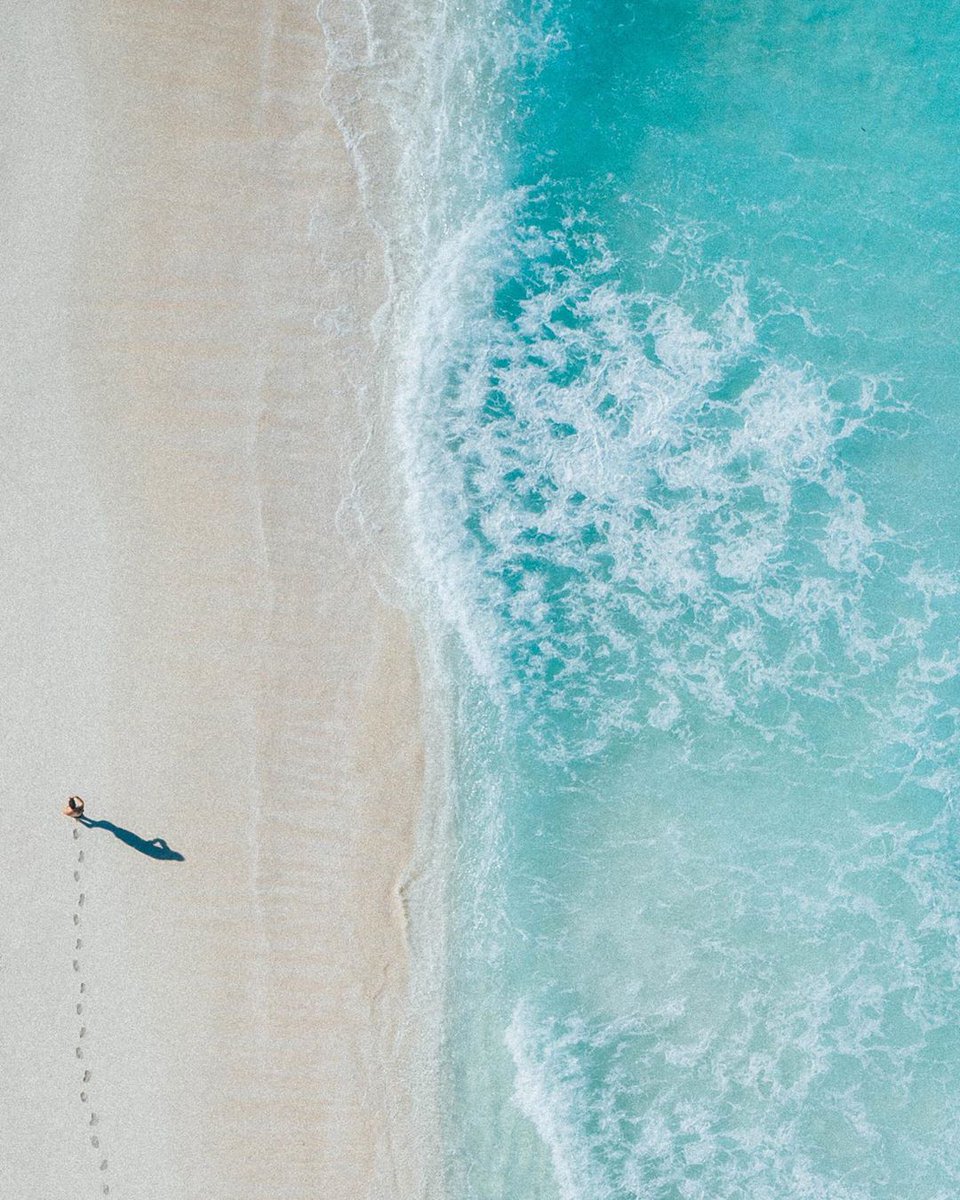 BeachBound's tweet photo. A place so beautiful it doesn't even seem real. 😍#StockingIsland #Bahamas #BeachGoals https://t.co/BZdviC0baB