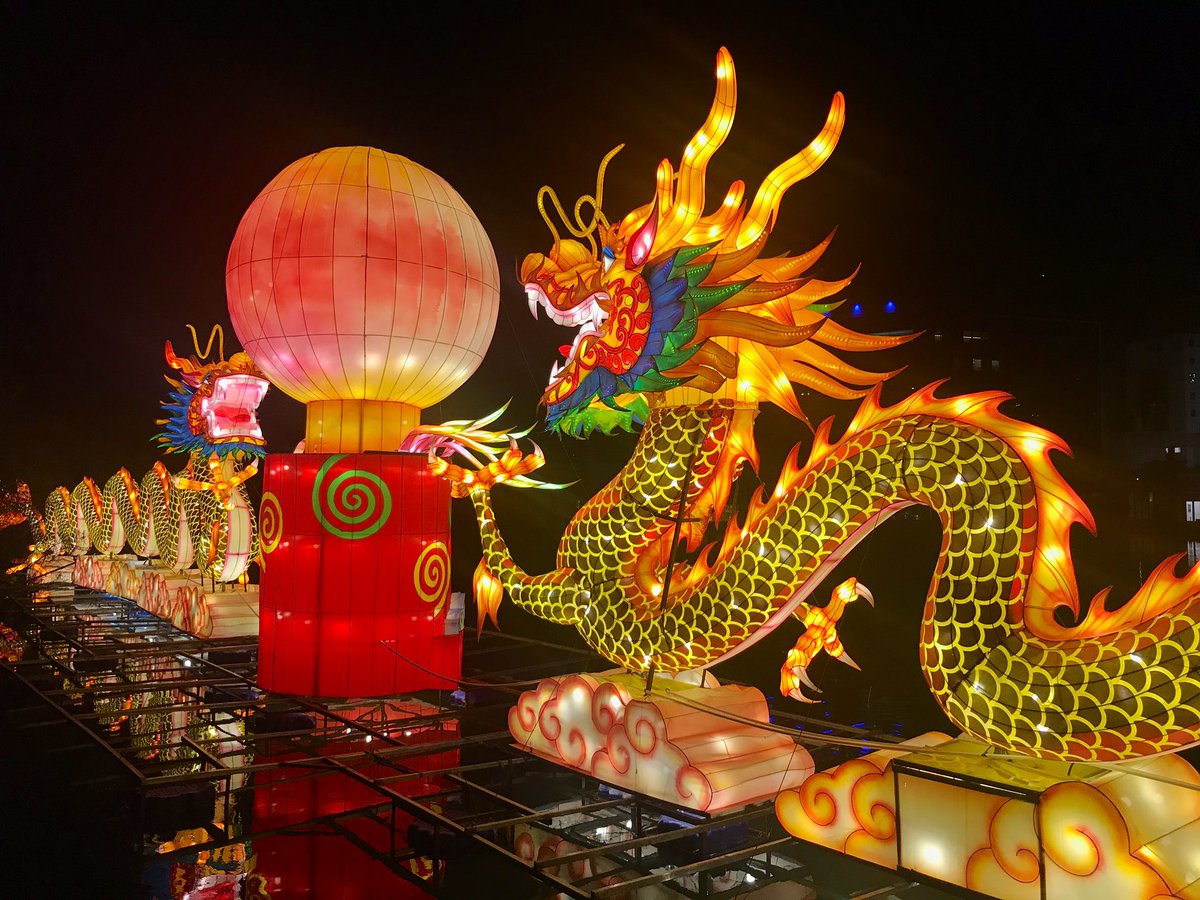 N_Dalmasso's tweet photo. Venez découvrir le #Sublime spectacle des lanternes chinoises #NiceBaiedesLumieres #NiceBDL qui illumine le Parc Phoenix, et ce jusqu’au 23 Février prochain ! Un événement en partenariat avec la marque #CotedAzurFrance. #ParcPhoenix #ILoveNice #Nice06 @VisitCotedazur https://t.co/JgaP7oGw0a