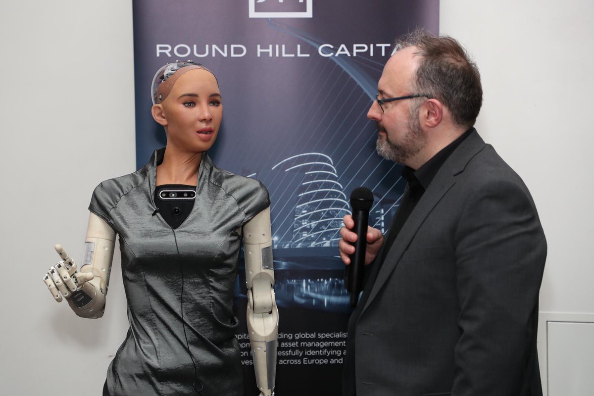 PendulumSummit's tweet photo. There's some great craic and chats being had here at the Round Hill Capital #pendulumrhcdinner, @paddycullivan is picking @RealSophiaRobot's brain about something very intriguing by the look of it! 😂 #pendulumsummit https://t.co/5jXRQnCZu8