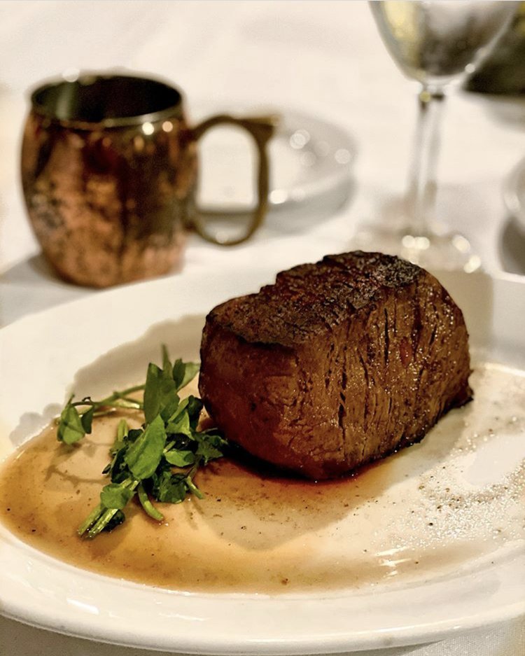 Mortons's tweet photo. Sittin' pretty
Photo | oceatsandsweets
.
.
.
#steak #steakhouse #onlythebest #alwaysfresh #finedining #filetallday https://t.co/7TTl07Wr8U