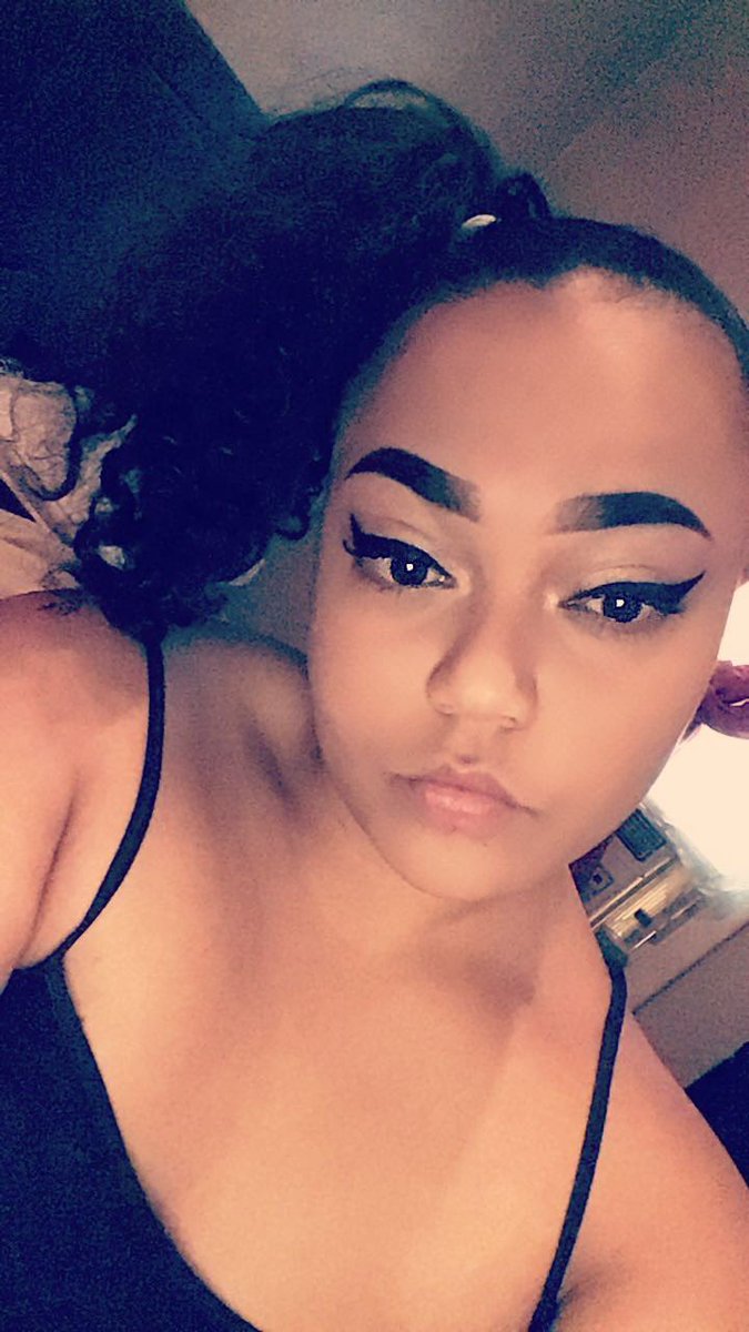 luxurybabyone's tweet photo. i look tired.. tired of you pathetic bitches dming me w/ no tribute. are you fucking dumb? $end first.. you work to $erve me, remenber that.. #findom 🤮

findom findomme cashcow ebony dominatrix femdom https://t.co/CUKtcnC754
