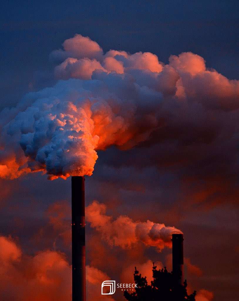 SeebeckWaste's tweet photo. Al día México emite 510 millones de toneladas de gases de efecto invernadero aproximadamente.

#GEI #gasesdeefectoinvernadero #SeebeckWaste #SeebeckMX #Seebeck #contaminacion #contaminacionambiental #crisisclimatica #CalentamientoGlobal #México https://t.co/lHwRrbFhGw