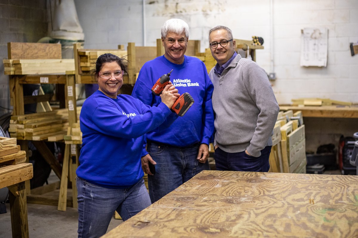 projectHOMES's tweet image. We had the pleasure of working with @Atlantic_Union this week! They came on-site to build modules for wheelchair ramps with our permanent volunteer team. #ImproveLives #rva 🏡