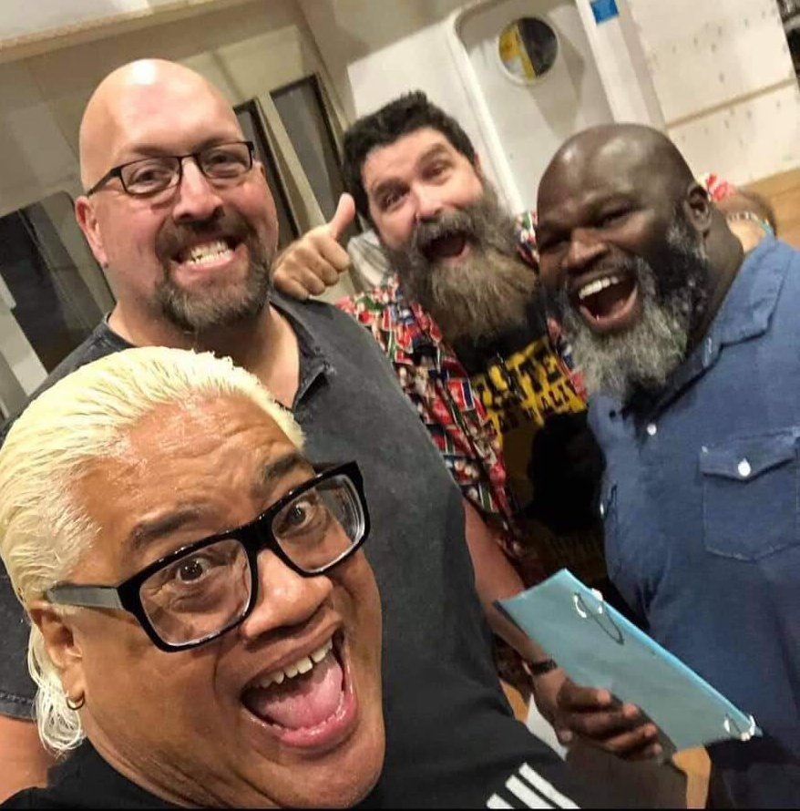 TheTitanofX's tweet photo. Rakishi look like a auntie, big show n mankind look like the math teachers all the bad kids fuck wit and mark henry look like Mr Brown 😂😂😂 https://t.co/aua0TN0F0X