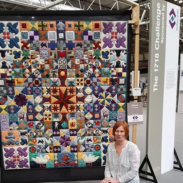 Would you like to try something different to straight line quilting, but don't know where to start?
I have 2 Introduction to Free Motion Quilting days available, tutored by the very experienced Denise Geach.
For more information and dates visit 
Website
#freemotionquilting