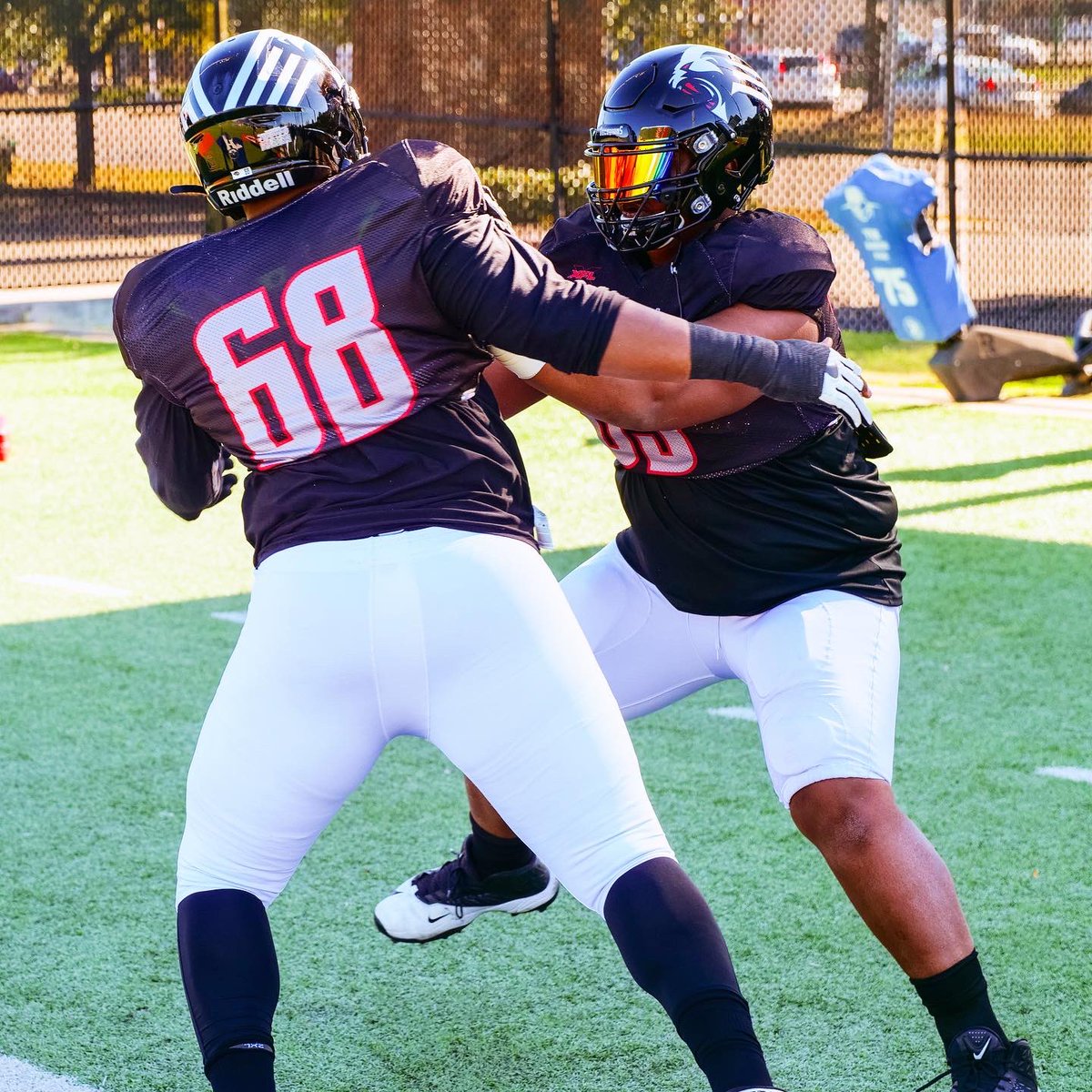 XFL_NewYork's tweet photo. No grind = no glory 😤 

#OnDuty | #ForTheLoveOfFootball https://t.co/dE4eG920KD