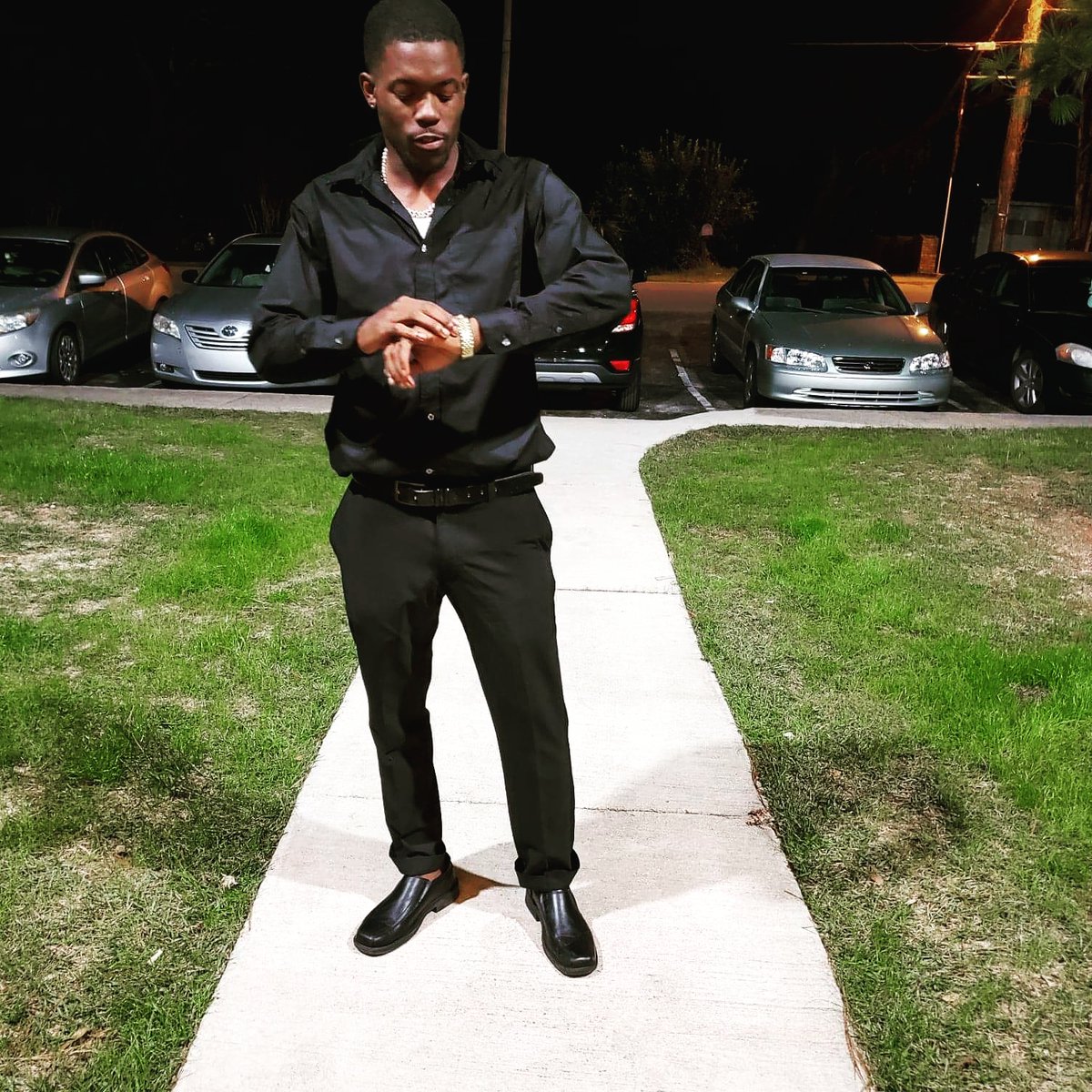 culli2011's tweet photo. Still goin in, made a promise we wont hurt no mo⚫⚫🤫💫 https://t.co/9Msmt6XkTF