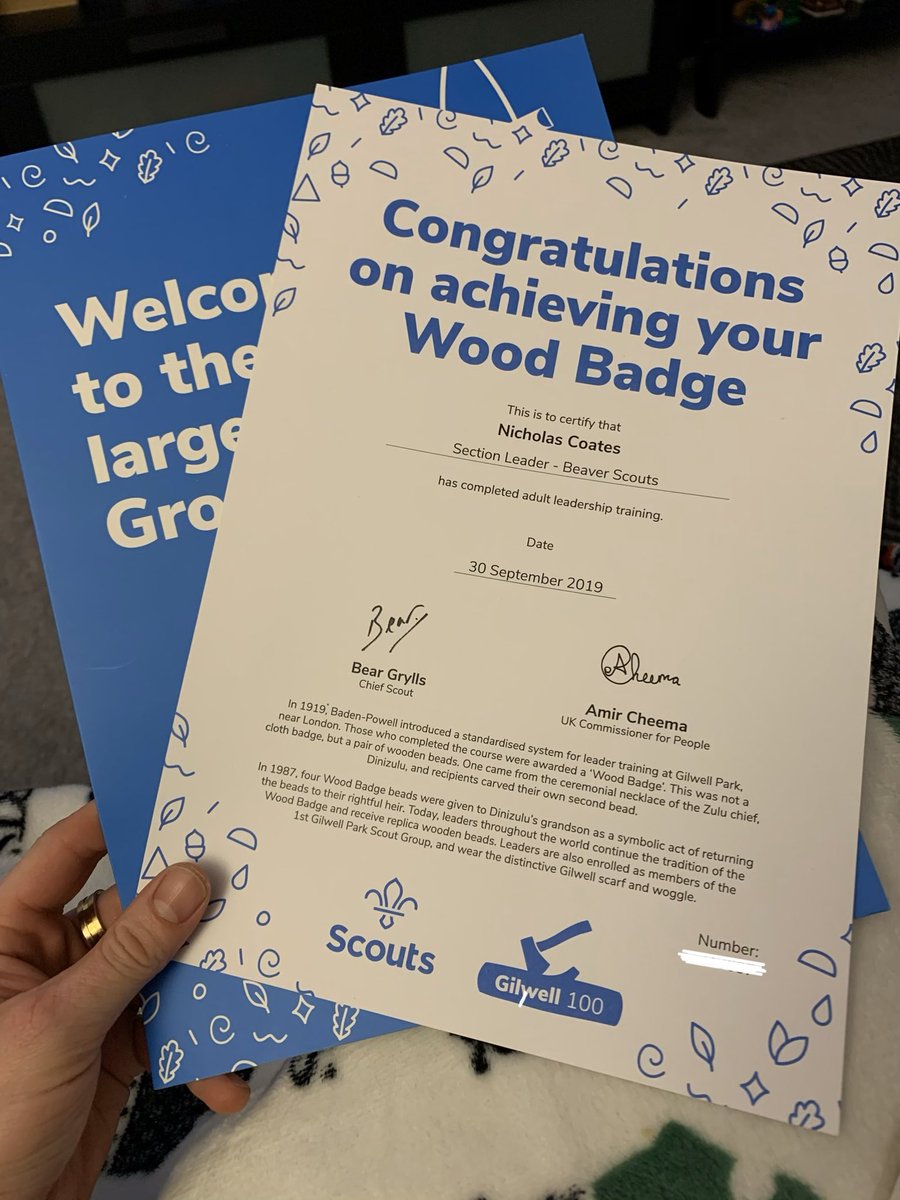 ReadingScouts's tweet photo. RT nichocodes: 🎉 After a year of training (2+ years as a leader), the ReadingScouts District Commissioner made a surprise visit tonight to award my UKScouting Wood Badge!! BerkshireScouts #SkillsForLife https://t.co/u0PDfQ8UOp