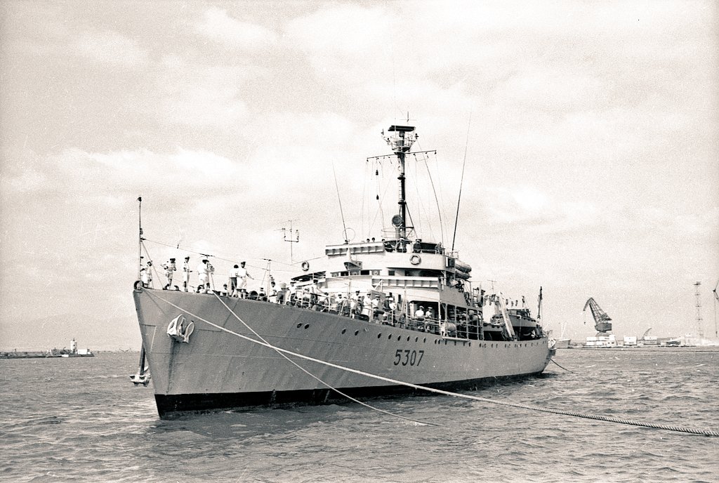 FlMichele69's tweet image. Corvette #USNavy🇺🇸 for #ItalianNavy🇮🇹
AGS Staffetta A5307 1949÷75
ex PrudentPG96🇺🇸
#FlowerClass🇬🇧🇨🇦
Disp 1375t
Eng 2B 1VTE 15kts
Arm nil
@IBallantyn @ProfCaputo @Capt_Navy @Adalbertus80 @on_warfare @IamSaltySailor @CanbulatP @cynaegeirus @pdanunagoro @GardaAramis @frenchshiplover