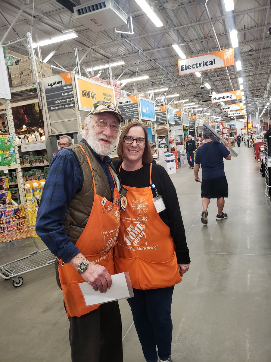 All were so engaged this week and driving services!!! I'm so thankful for this team, you guys rock!  #teamjasper... <a href="/randyhaynie/">Randy Haynie</a> <a href="/niqueurholiness/">Monique  Holiness</a> <a href="/1sherredavis/">Sherre Davis-Hood</a> <a href="/DANI_C_CLARKE/">Dani Clarke Ultiverse⚡️🐑</a>