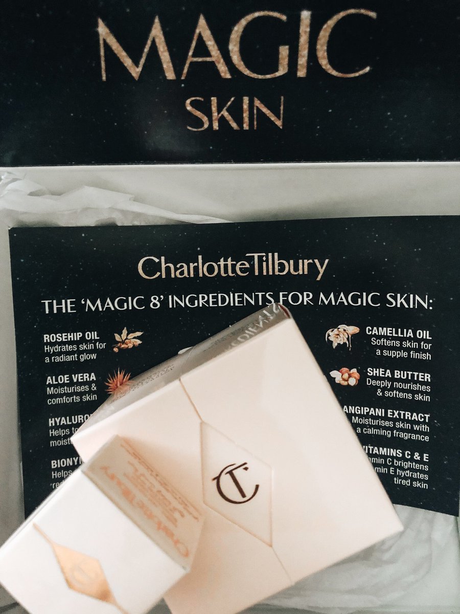 My #complimentary #voxbox is finally here!! And I can’t wait to try the new @CTilburyMakeup Magic Cream!😍 @Influenster #skincare