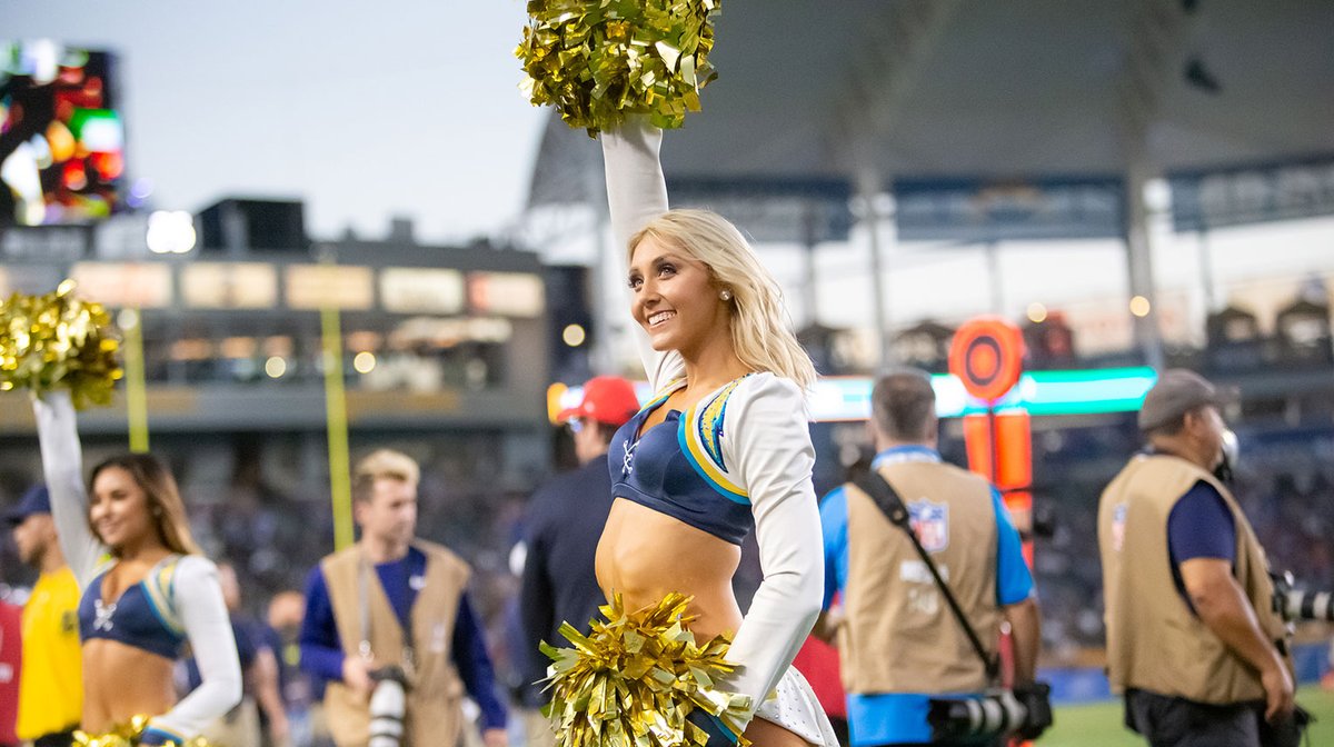 Charger Girls tweet media