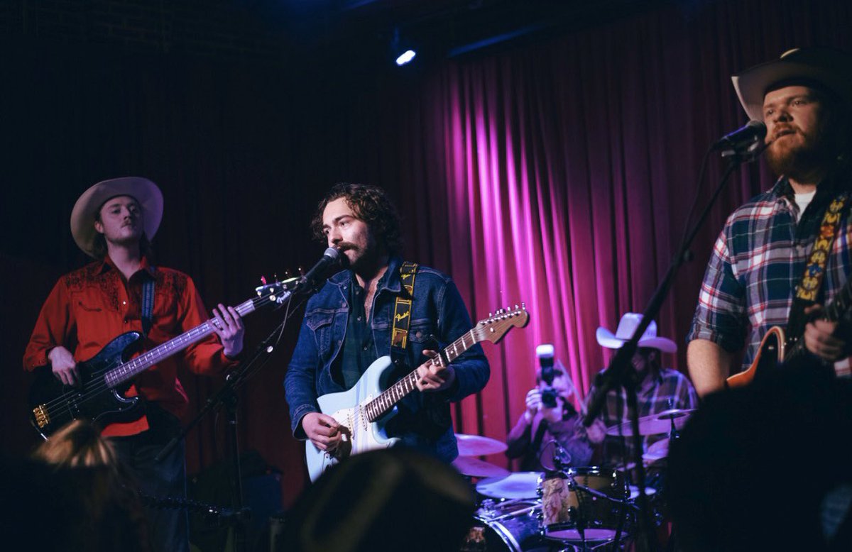 littlecowboystl tweet picture