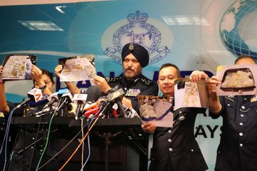 View image on Twitter