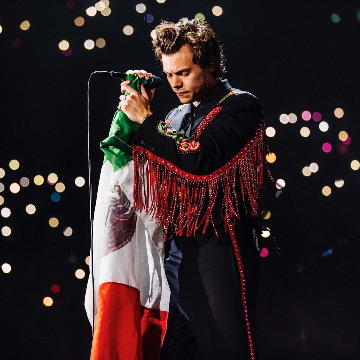 Nuevamente, Harry Styles en México, y hay algo más... se abrirán nuevas fechas para la CDMX, esperen noticias muy pronto...