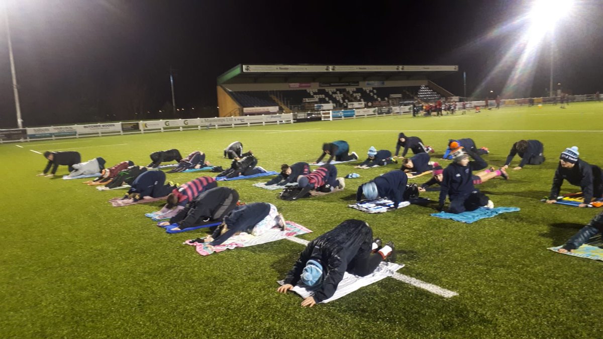 udy_jo's tweet photo. Broga for U12βs @StourbridgeRFC tonight. Learning the importance of core strength & stretching. Well done boys. #wearestour https://t.co/qxNNQD3ous