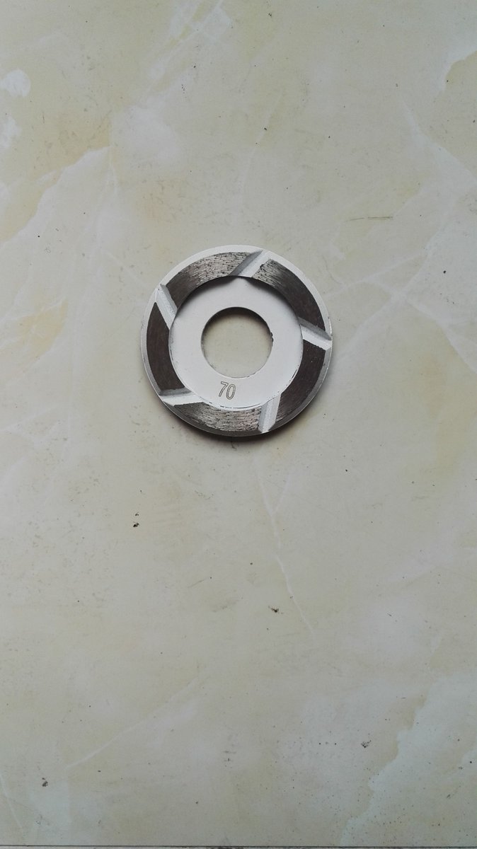 ToolsGreenson's tweet photo. Features: The premium masonry blades feature a slanted slot gullet design for more efficient slurry removal
Applications: Block, hard brick, concrete and paver
Using Machine: Used for High speed power saw and Talbe Saw
Technology: Laser welded
Working Condition:Wet https://t.co/5PUdA8T30M