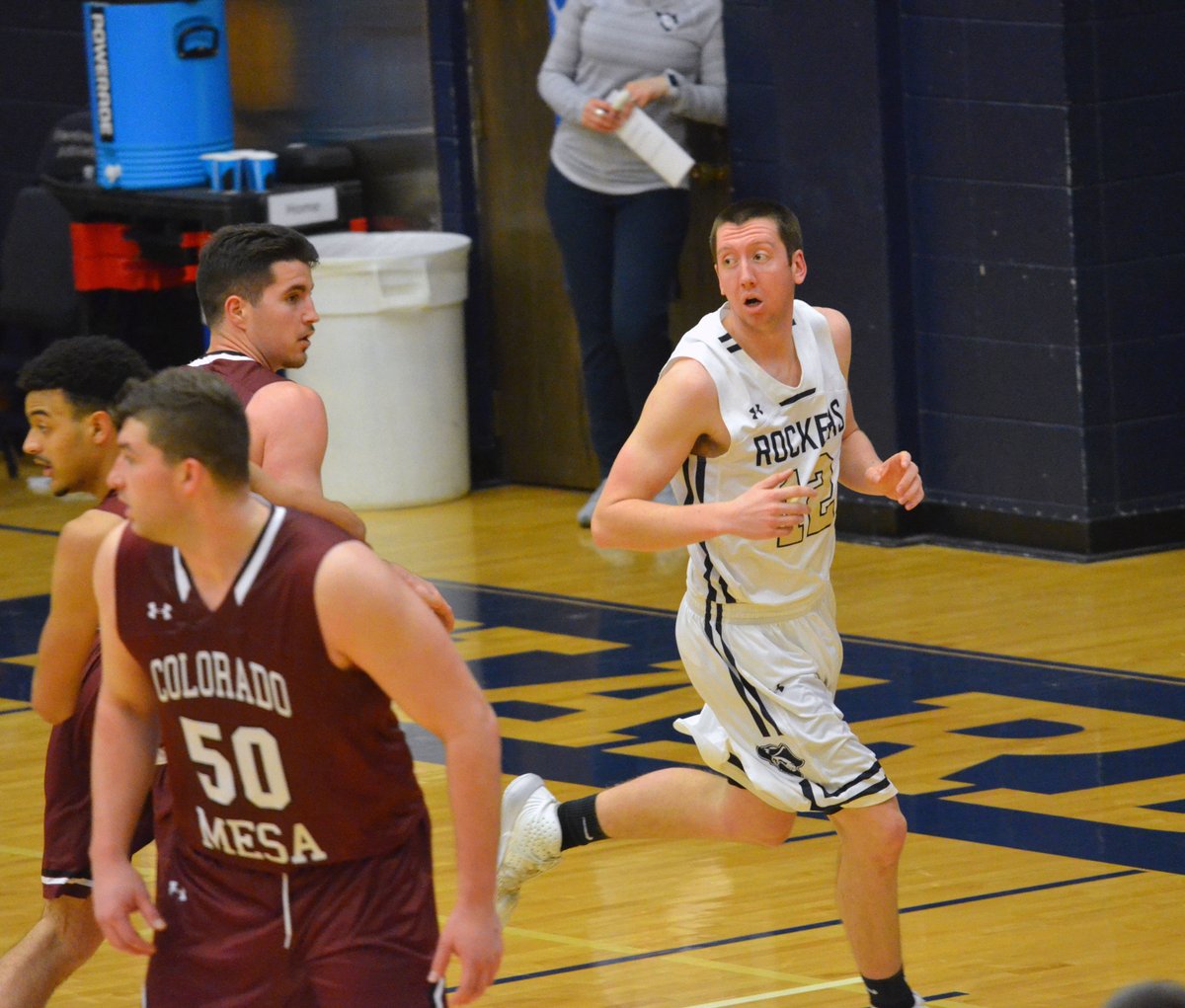 GoHardrockers's tweet photo. Tom Rudebusch,the voice of Hardrocker Athletics visits with Jack Fiddler, a 6-foot-4-inch guard from Highlands Ranch, Colorado. Jack is majoring in Mechanical Engineering.
#SDSMT #RMACMBB #thehardrocklife

https://t.co/hl4j2GYCpS https://t.co/NK3b6RGfQ7