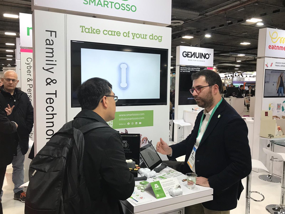 domenicoros's tweet photo. Second day at #CES2020 with #SmartOsso. Visit us at Eureka Park and discover the first smart bone for dog #startup https://t.co/F8Ha8gIT93