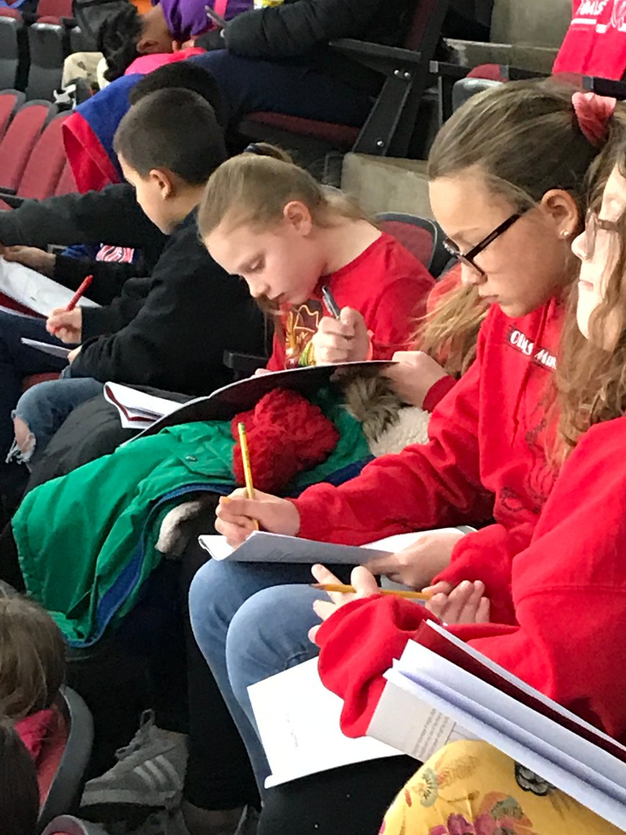 Candy__Kramer's tweet photo. Our Sward Eagles got to jump, shout, and learn some new things at today's #HawksSTEM Showcase! It was awesome!! Thank you @NHLBlackhawks  @bhyouthhockey  for a spectacular day!! 😃🏒 #swd123 #d123 Who knew speed, force, and angles could be so much fun? https://t.co/hSX717wXR3