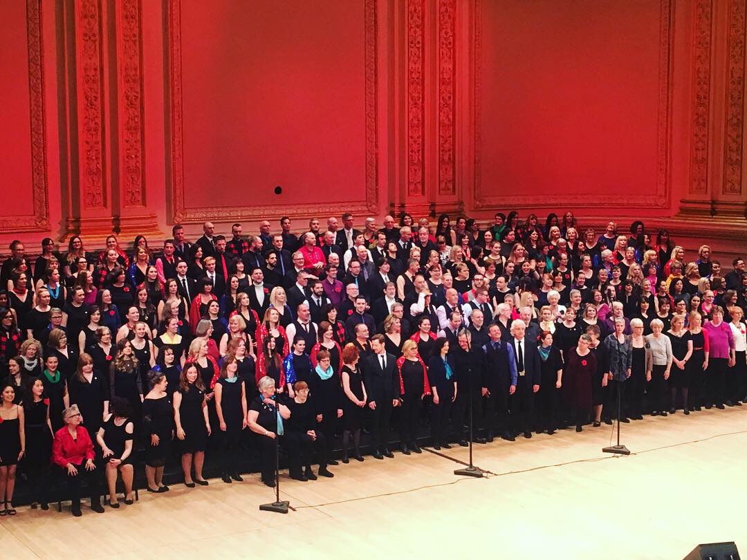 connectchoir's tweet photo. Special memory for us as Connect Choir members flew to NYC To perform on stage at Carnegie Hall, directed by Deke Sharon #dciny #dekesharon #carnegiehallnewyorkcity #carnegiehall #acapella https://t.co/D9u44D15yF