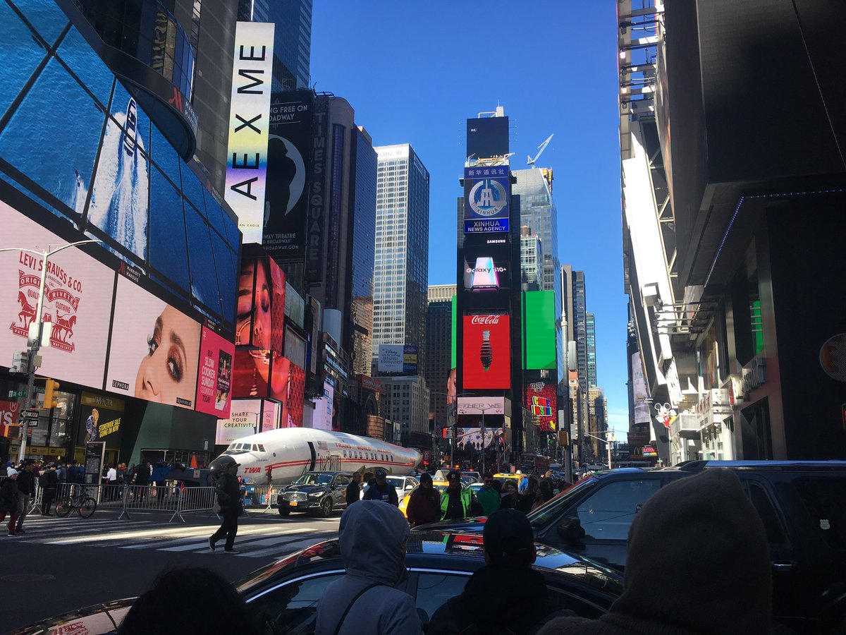connectchoir's tweet photo. Special memory for us as Connect Choir members flew to NYC To perform on stage at Carnegie Hall, directed by Deke Sharon #dciny #dekesharon #carnegiehallnewyorkcity #carnegiehall #acapella https://t.co/D9u44D15yF