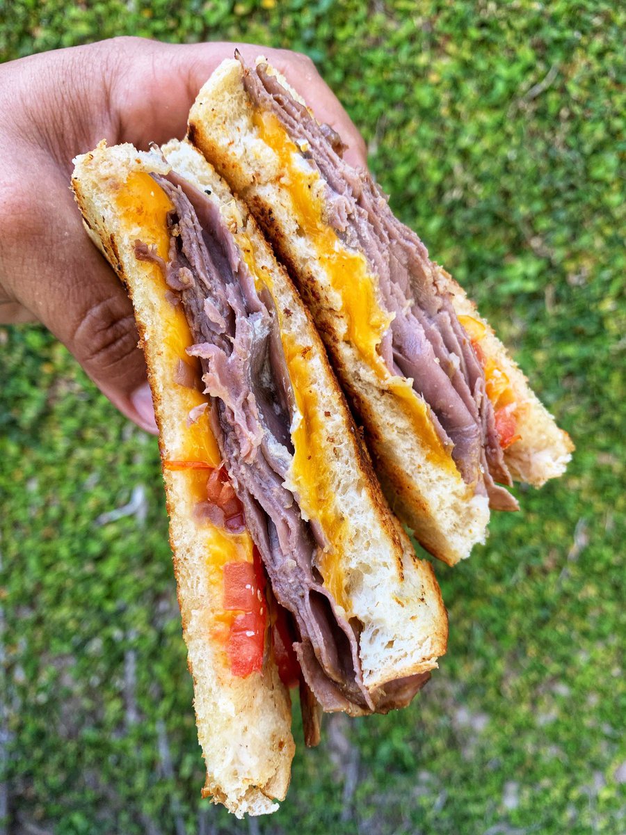 Find us in Orange tonight for dinner 🧀 We will be at the Uptown Orange Apartments 😋 From 5pm to 9pm!! 📸: <a href="/TheBigCheeseCA/">The Big Cheese Truck</a>