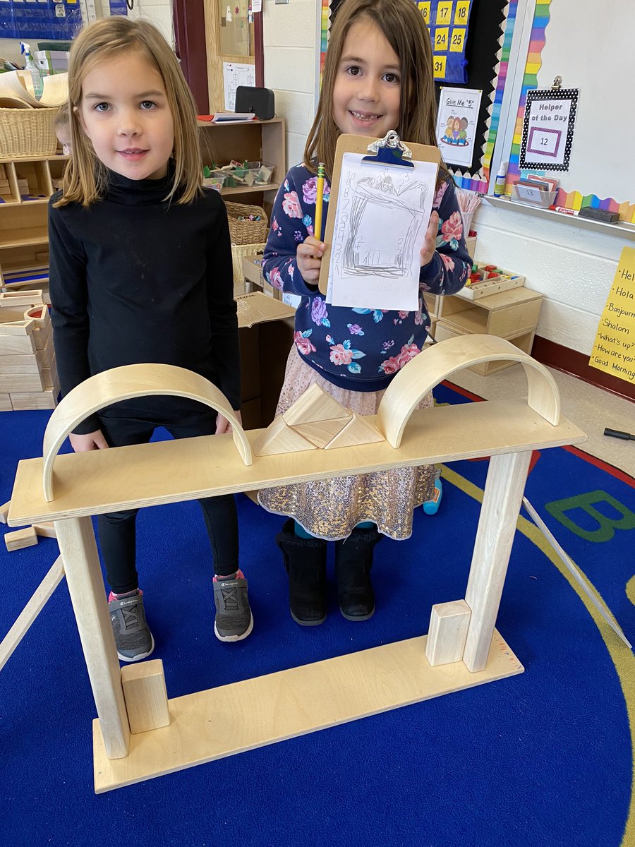 MTL_HS_K's tweet image. Making blueprints and constructing in block center #architecturestudy