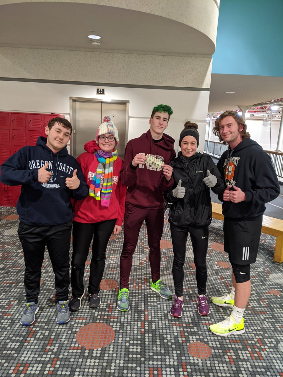 OURunning's tweet image. We found a dollar on the first run of the semester-this year is bound to be good! Join us for a (highly profitable) group run on Tuesday, Wednesday, and Friday evenings at 6pm in the rec center 🏃‍♀️🏃‍♂️