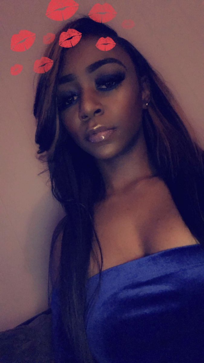 CherriBlacc's tweet photo. #FOLLOWME #ShareTheLove #BookMe #MelaninQueen https://t.co/2sbmXQi2g9