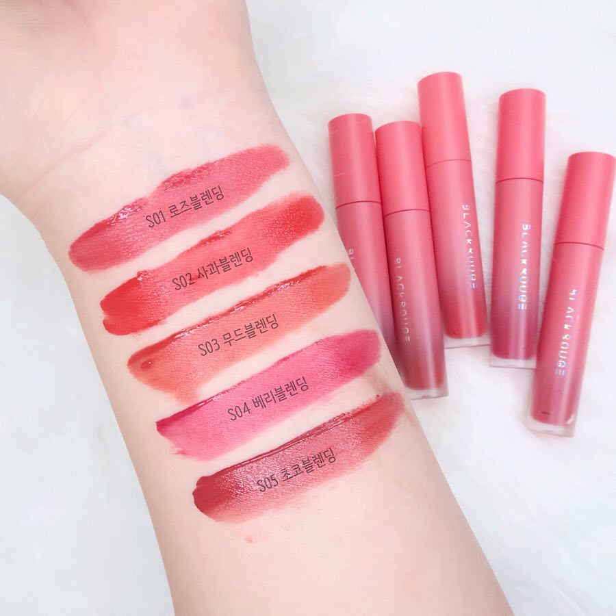 KallosVietnam's tweet photo. Son Kem Lì Black Rouge Moose Blending Tint
#Kallos.vn #Kallos #Kallosvietnam #Blackrouge #BlackrougeVietnam #Blackrougechinhhang #sonli #sonlì #sonkemli
☎️Hotline: 098 168 37 88
🛍️ Buy: https://t.co/8tk0Ng5Hif
➡️Website: https://t.co/VOxWDTi89T https://t.co/DdHV49Zs7V