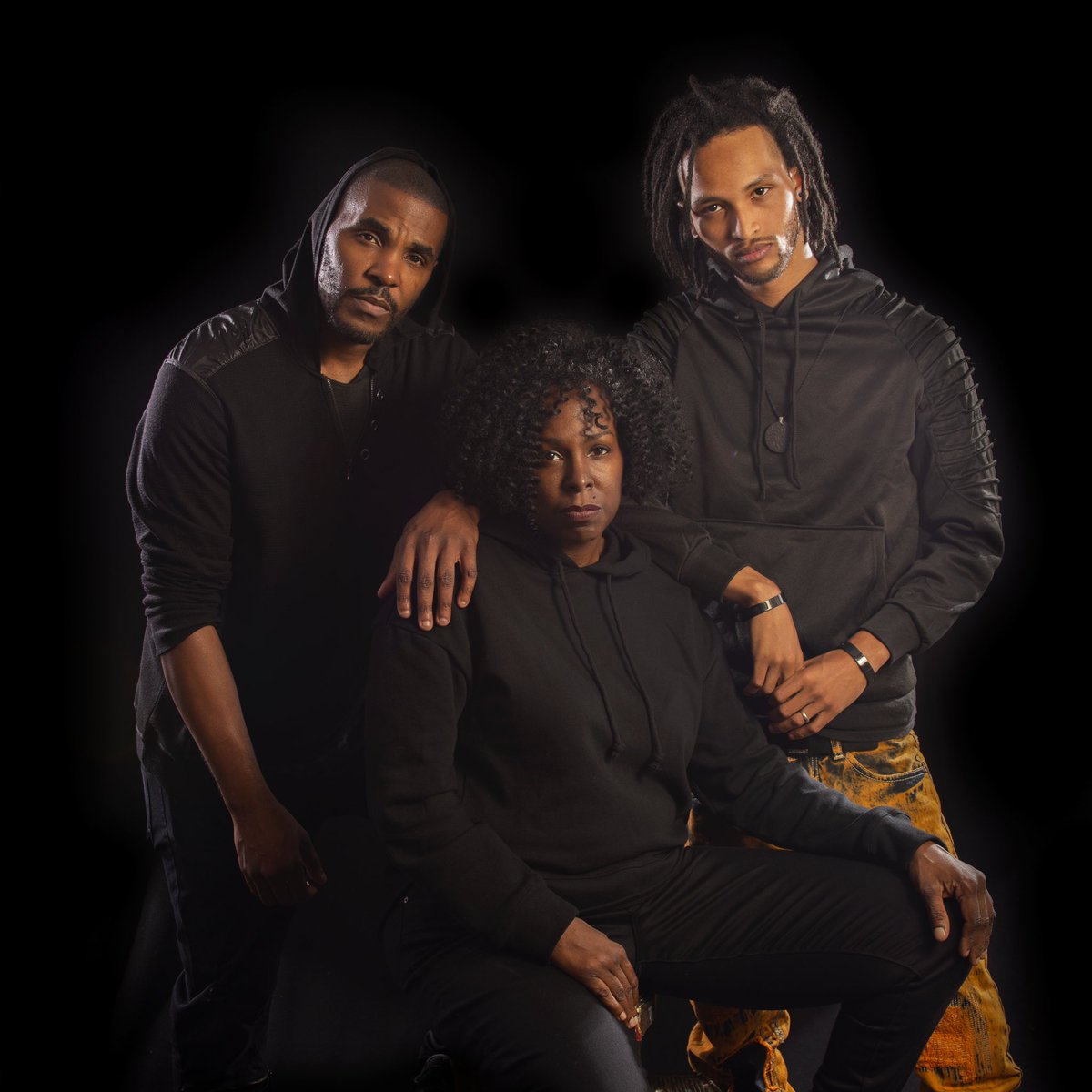 Sound Kodz!! Check out our YouTube! Our singles STRANGERZ and DIAMONDZ on Spotify and Apple Music!!
m.youtube.com/channel/UC739F…
#soundkodz #doworkworkworthdoing #newoldskool #watchusgrow