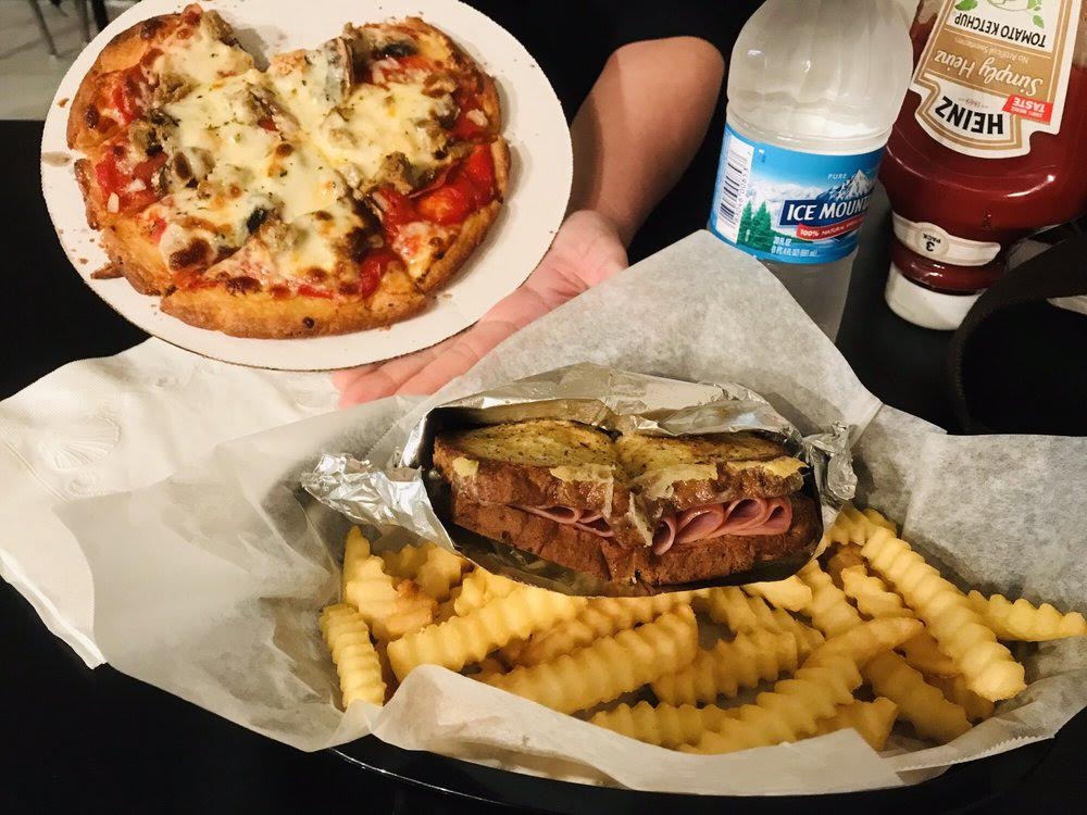 SinfullyGF's tweet image. #GlutenIntolerance? #Celiac?
No matter your why for going #glutenfree, our pizza, sandwiches &amp;amp; desserts are made with you in mind. bit.ly/Nwpc3X #glutenfreedayton