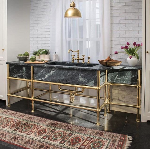 watermarkbklyn's tweet photo. “Don't be like the rest of them, darling.” -Coco Chanel
.
Design: @bostondesignguide | Featured: Our Paris Collectionfixtures in unlaquered brass | Builder: @pcciri #dreamkitchen #kitchenfixtures #kitchendesign https://t.co/ctjQRNFyej