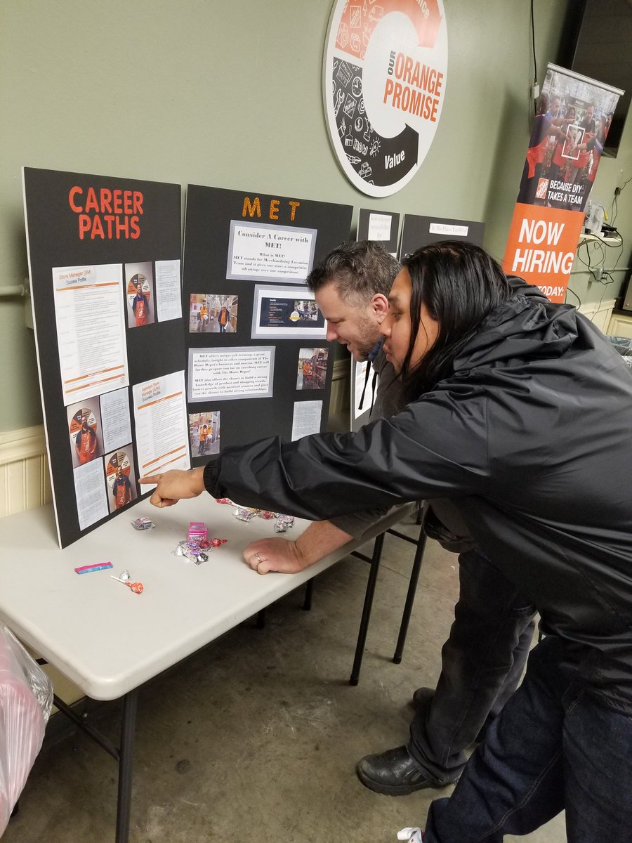 Career day is up and running! MASM Anthony showing Shane what it takes do grow his career! @blkubes @CumminsLucas @AnthonyPHD4026 @gregfoley_thd #thd4026 #PNW4thewin #2020careerday