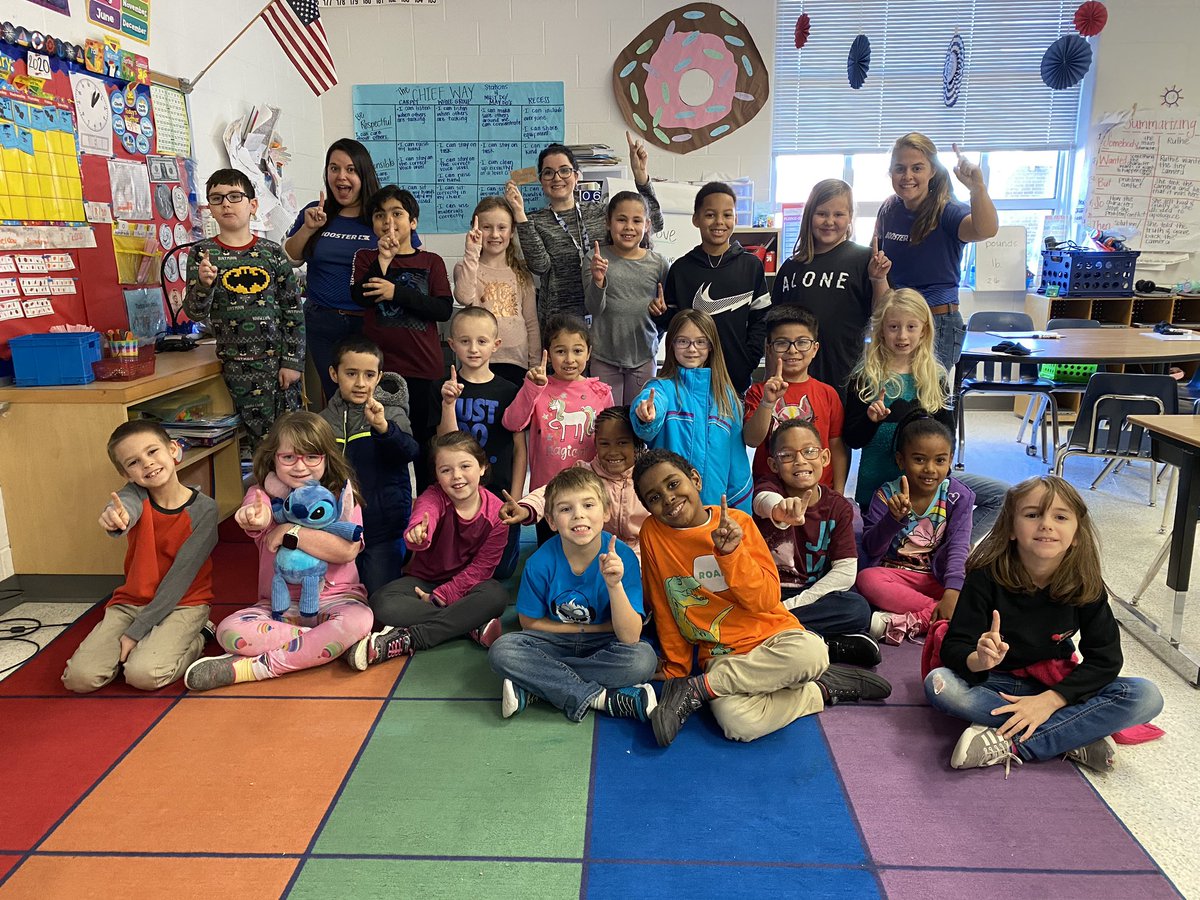 ArrowheadES's tweet photo. Congrats to Ms. Frenda’s 2nd grade pledge for winning the #Boosterthon Challenge for night 1 @ArrowheadES @vbkimani https://t.co/fx15UbIMSa