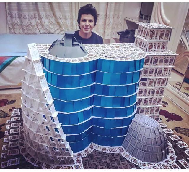 elrefay_arts's tweet photo. انا عارف انه طلب رخم بس ممكن ريتويت و فوللو لشغلي علشان كل الناس تشوفه لان فعلاً تعبت فيه مش واخد حقه ودي حاجه مُحبطة جداً 💔 انا بعمل اشكال هندسية و فنية بالكوتشينة بدون لازق.. وانا لا بهلس ولا ليا في الهلس و الكلام دا و يمكن دا اللى موقفني 🙏🏻
وشكرا مقدما ❤
#ملك_الكوتشينة https://t.co/QZUjl4b4Lt