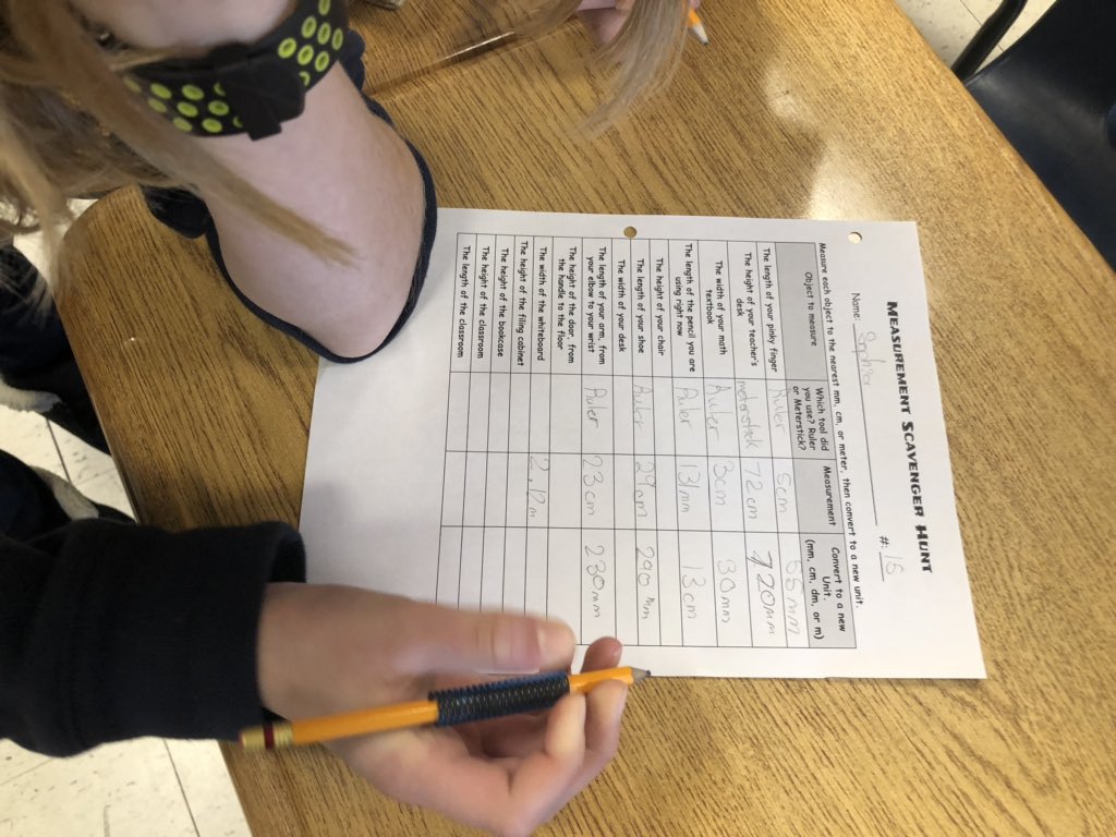 MsCano3's tweet photo. Practicing our conversion skills through a measurement scavenger hunt! 📏🔍📏🔍📍! #UnitsOfMeasure #MakeLearningMeaningful @47Icn https://t.co/f3DZECcfIu