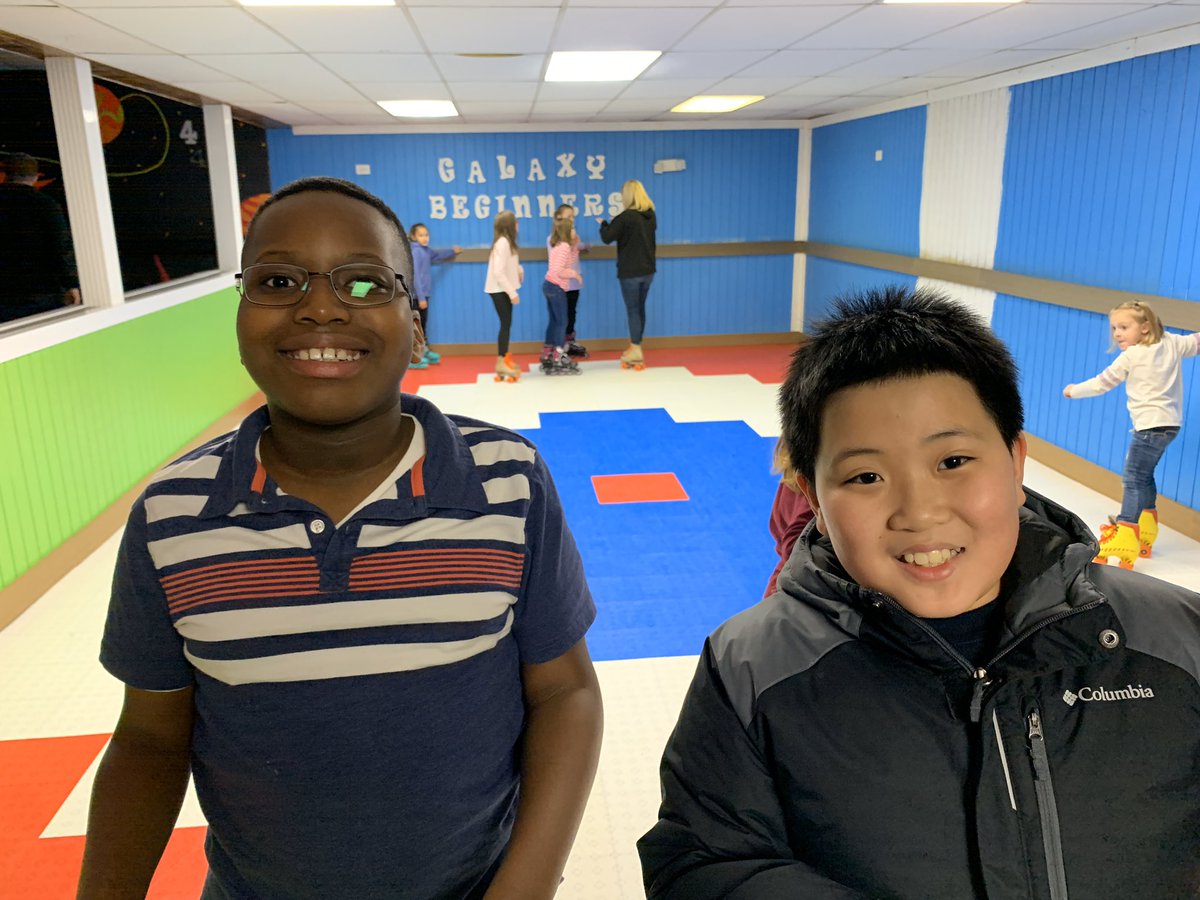MFESMustangs's tweet photo. What a great night of skating! Thanks to everyone who came out!!! We saw a lot of great examples of January’s lifeline PERSEVERANCE as students skated around! #MustangMindset #ScreenFreeNight #LifelineOfTheMonth #Perseverance https://t.co/RTUAElUntk