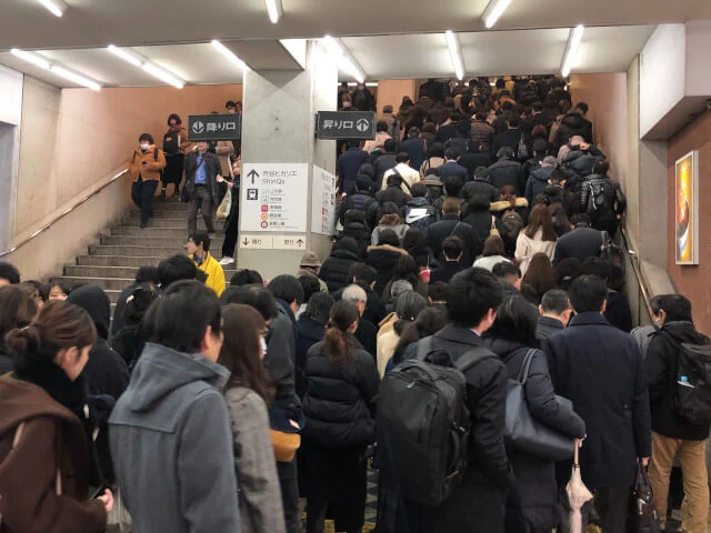 銀座線渋谷駅、リニューアルするも混雑が悪化してしまう…