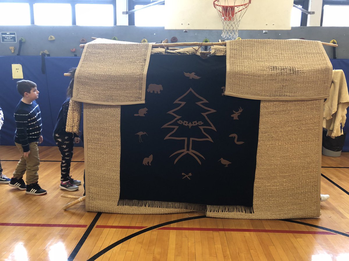 More fun at our Native American workshop!  We explored a “museum”, walked through a longhouse and ground corn! 🌽🏹<a href="/WWP_Dalers/">WWP_Dalers</a> <a href="/WWPPTA/">Woodward Parkway PTA</a>