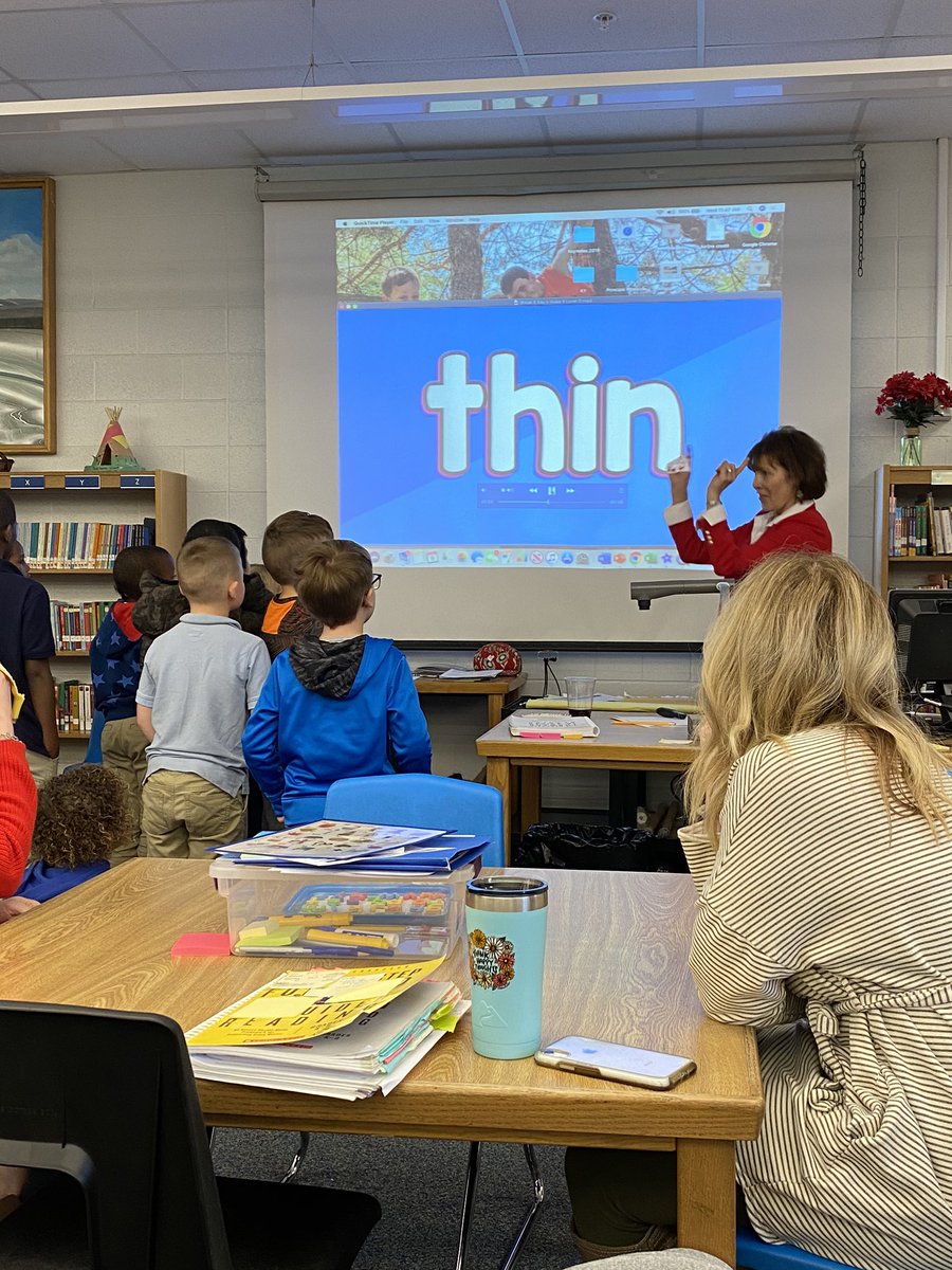 AlisonDahlgren's tweet photo. Another amazing #JCPS @DrJanrichardson guided reading training today!  Building capacity, singing, and leadership! #learntolead #changeisuncomfortable #changeisnecessary @JCPSAsstSuptES1 @JCPSKY https://t.co/hdaVdx8kFq