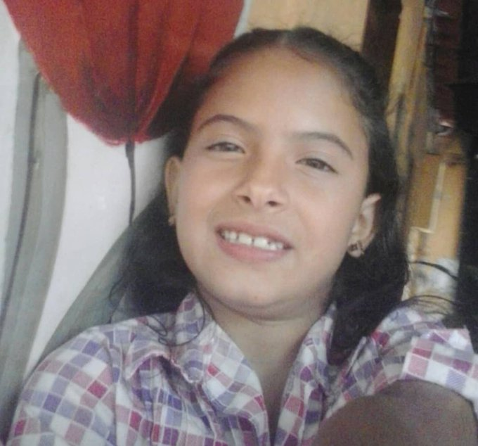 ReporteYa's tweet photo. #8Ene Ayer Anubis Manantial Contreras Peña de 9 años, apareció violada y muerta en Mérida. Hoy aparece calcinada y  asesinada  también en Merida Geraldine Quintero.  Van ocho feminicidios a nivel nacional en lo que va del año #NiUnaMenos https://t.co/KI2JAtNIfy - @ElaFerris