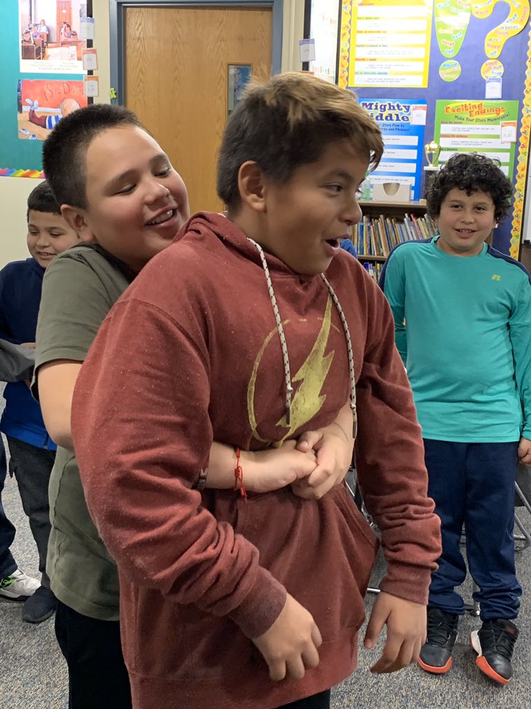 MiniMedicsSCLA's tweet photo. Today was a very successful class! The students split up and pretended to choke and performed the Heimlich. 🎭 They also practiced the steps to follow if somebody has a seizure. They all did so well! Can’t wait to start learning CPR next month. 🚑 #minimedics #scla #capstone https://t.co/YdAlX8VWlz