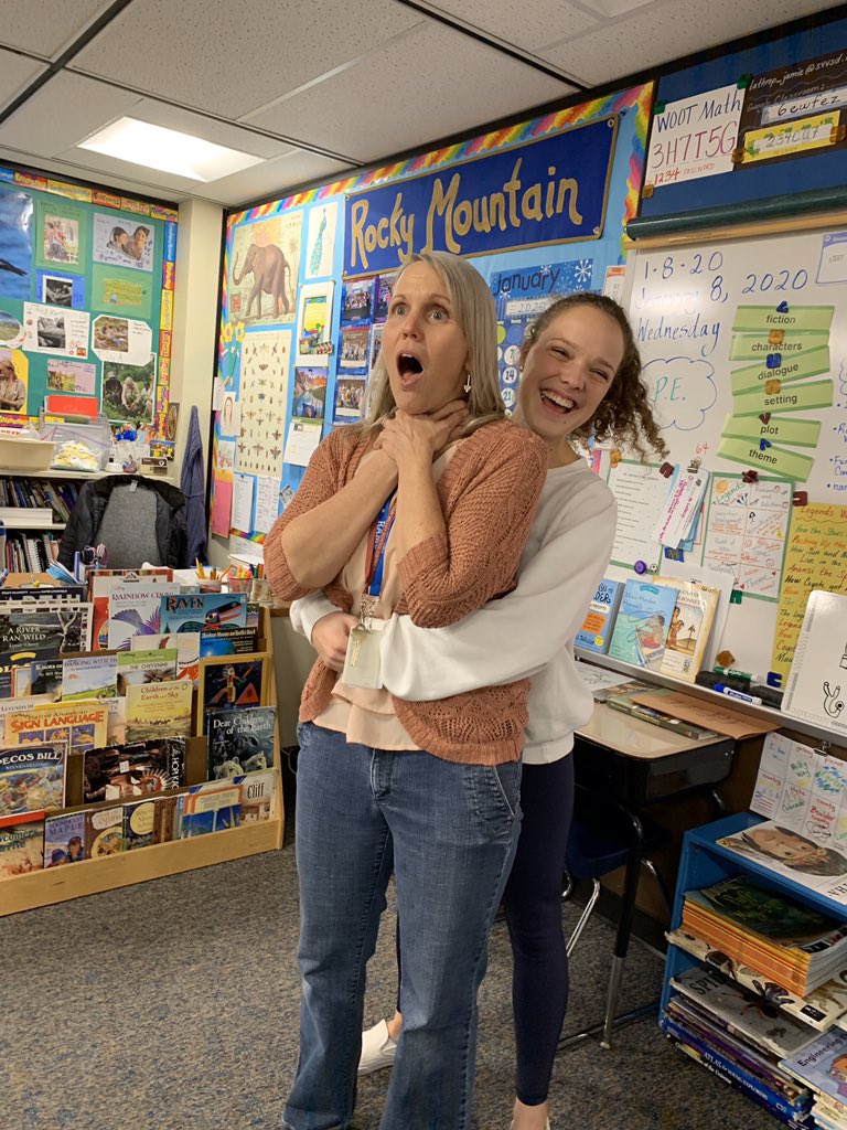 MiniMedicsSCLA's tweet photo. Today was a very successful class! The students split up and pretended to choke and performed the Heimlich. 🎭 They also practiced the steps to follow if somebody has a seizure. They all did so well! Can’t wait to start learning CPR next month. 🚑 #minimedics #scla #capstone https://t.co/YdAlX8VWlz