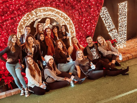 glow_vancouver's tweet photo. Talk about squad goals 😍 Who would you like to bring to Glow next year? Mention them in the comments! 👇 

We can't get enough of all your amazing photos. Keep uploading and tagging us with #GlowVancouver and #ShareTheGlow 🌟

📸 zynthandco on IG https://t.co/OXxVLQXJ3e