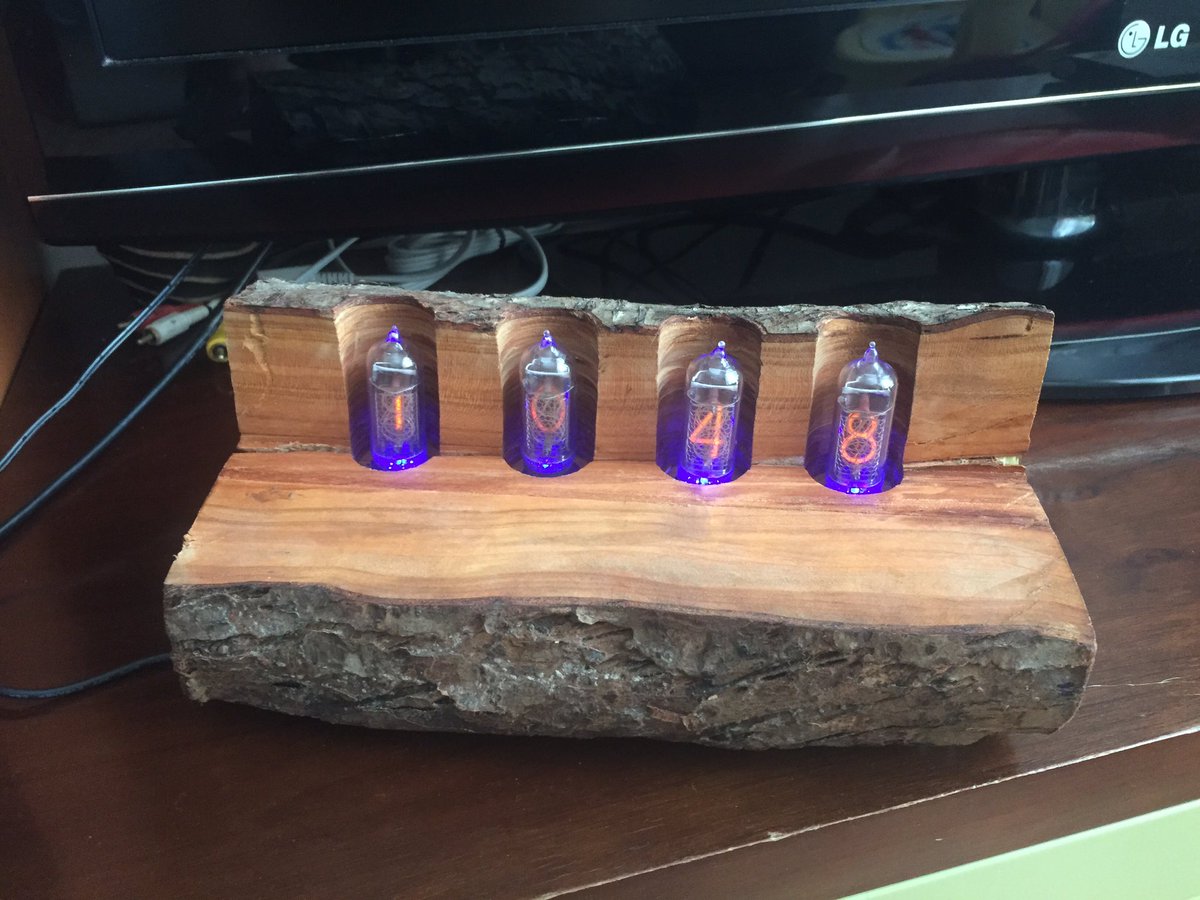 vr2xie's tweet photo. My first natural wood nixie clock :) #wooddesign #wooddiyprojects #nixie #nixietubeclock #nixietube #electronicsprojects #diyelectronis #diywoodwork #microcontroller #clockdesign #clockdesigner #funnyclock https://t.co/yQlu6nZEnr