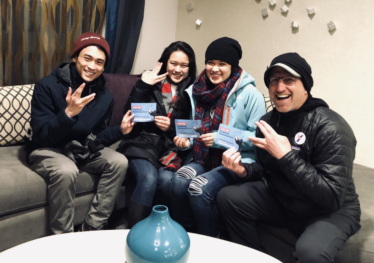 BillHotter's tweet image. Two commits to caucus and a yard sign!!! This team knows how to close! #YangWeek #IowaForYang #YangGang #CaucusForYang ⁦@AndrewYang⁩ ⁦@suz_twee_ting⁩ ⁦@pao_allison⁩