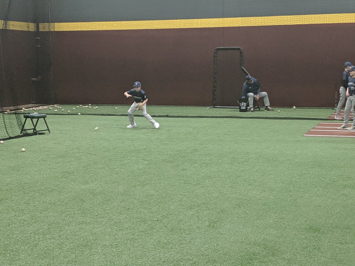Good first practice, pitching fielding and catching work, wrapped up with some abs!! All in all good first day!!! Look forward to the 2020 journey ahead!!! <a href="/DBATLincoln/">D-BAT Lincoln</a> #stars #roadtostate #LeaveNoDoubt