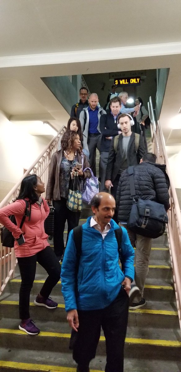 AlecNBCLA's tweet image. @Metrolink @MetrolinkOC @FailMetro  YOUR SERVICE IS THE WORST!!! TRAIN 606 LEFT AGAIN AT 5:39PM LEAVING ABOUT ANOTHER 100 PEOPLE, INCLUDING ME AT UNION STATION!!! WHAT A FUCK'N JOKE!!! THANKS A LOT...!!! HERE'S THE PROOF...!!!